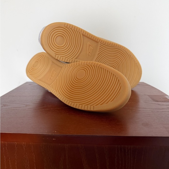 Nike Court Vision Low Sneakers - Picture 4 of 6